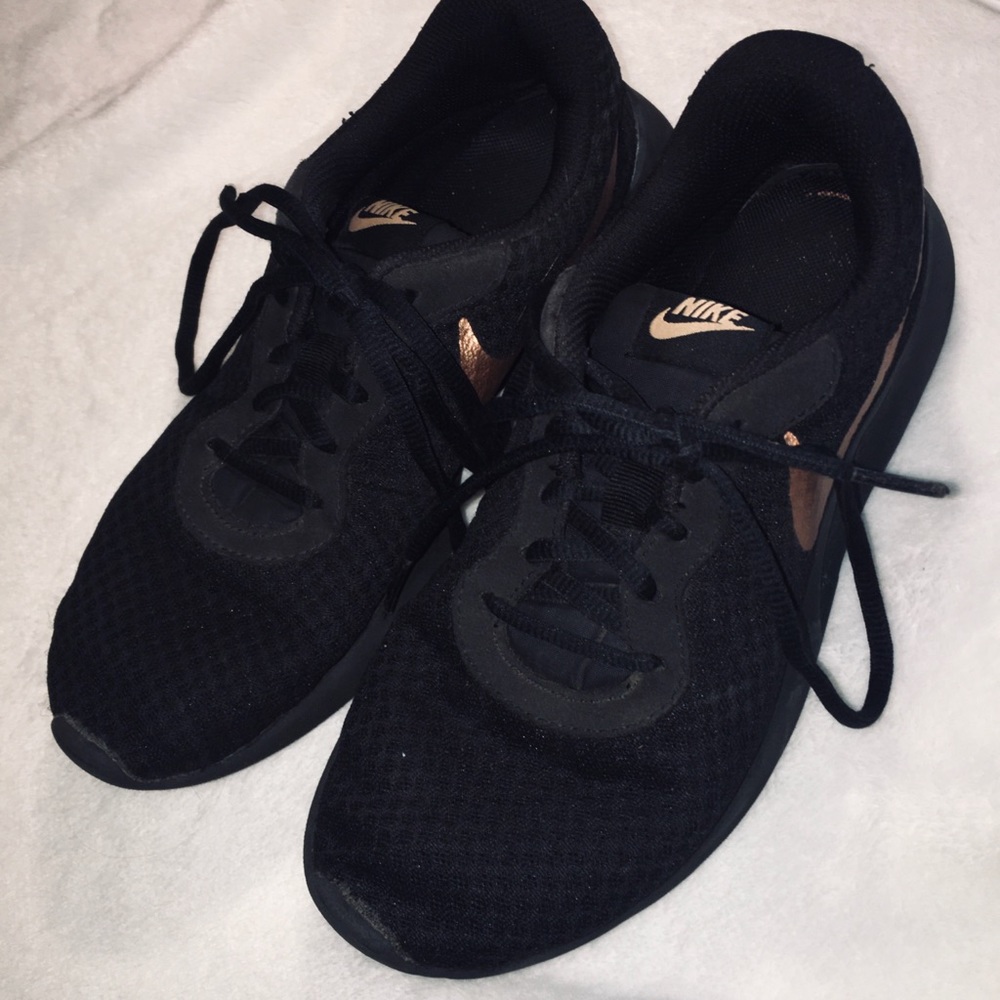 nike gym shoes